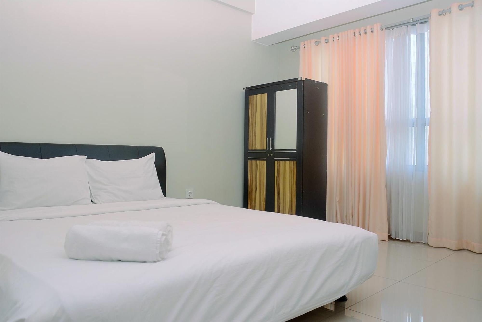 Fully Furnished With Comfortable Design Springlake Summarecon By Travelio Apartemen Bekasi