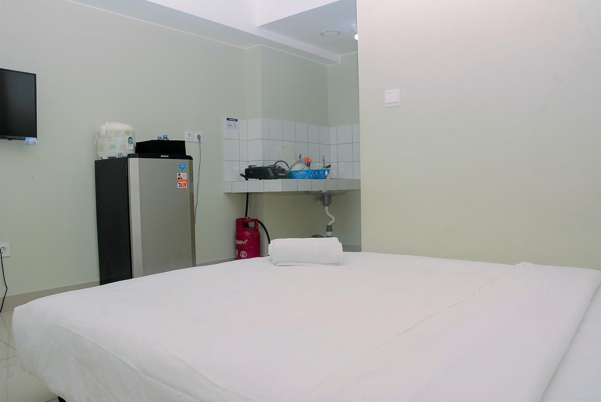 Fully Furnished With Comfortable Design Springlake Summarecon By Travelio Apartemen Bekasi